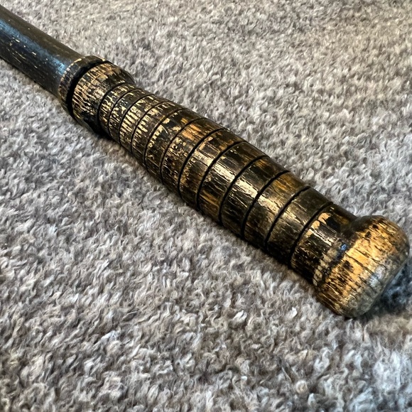 VINTAGE WOOD BATON NIGHT STICK 22” - Picture 2 of 5